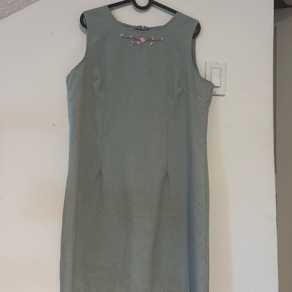 Vintage Embroidered Gray Midi Dress with Matching Blazer - Picture 2 of 8